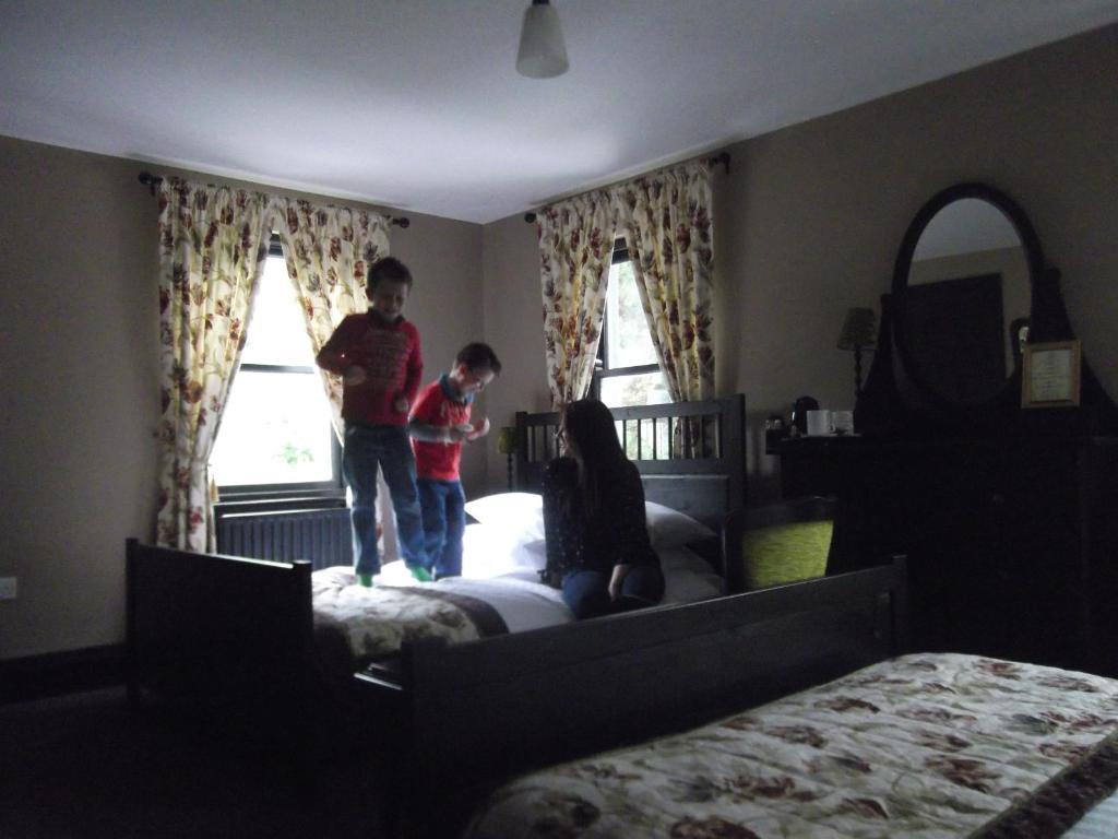 Knockninny Country House & Marina Derrylin Quarto foto